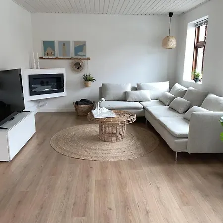 Comfy Cottege In Jerup
